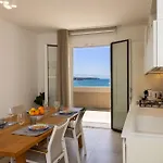 Aurea Collection Sea View Апартаменты *
